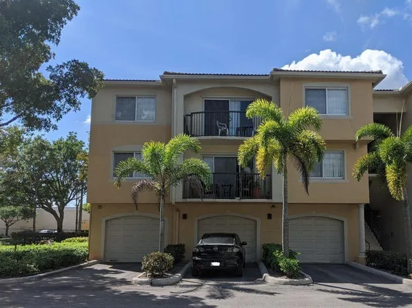 1000 Crestwood Ct S APT 1003, Royal Palm Beach, FL 33411