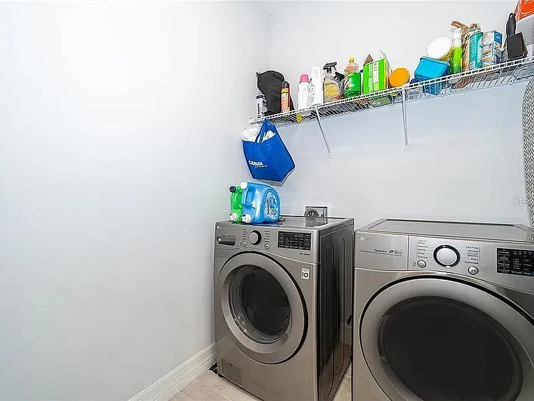 5818 Wallis Ln — Photo 17