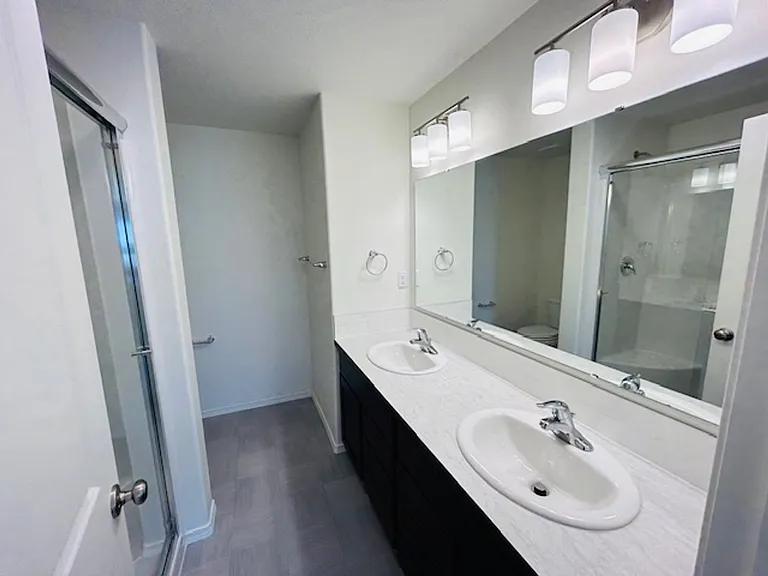 3687 S Roosevelt Pl — Photo 7