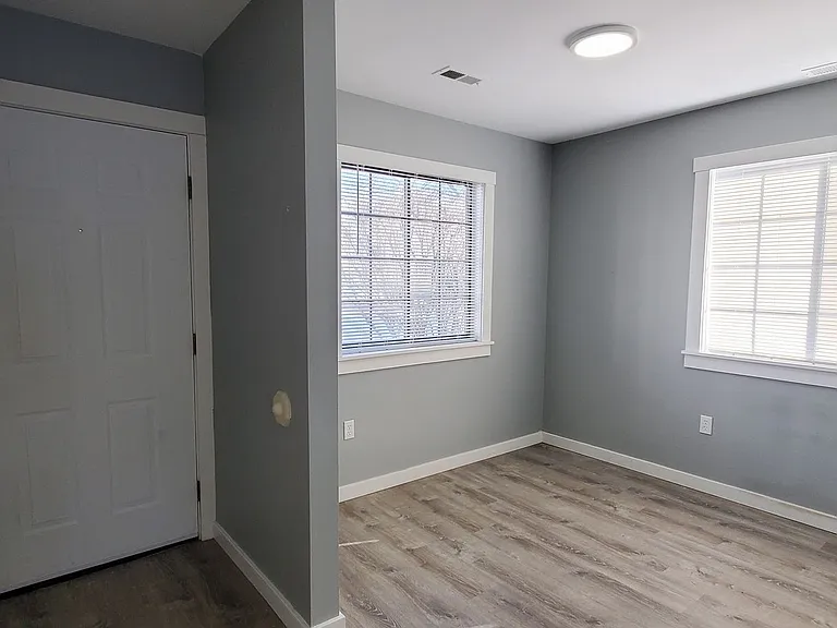 621 Riverine Dr #101 — Photo 17