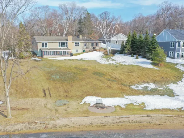 1724 E Lake Geneva Rd NE, Alexandria, MN 56308