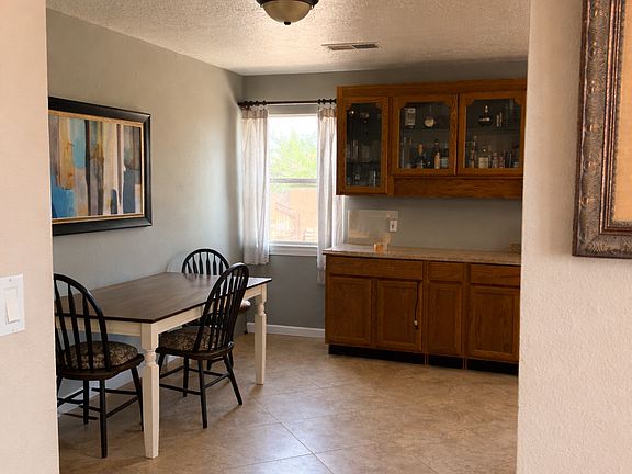 5th image of 2412 Mosca Rd NE