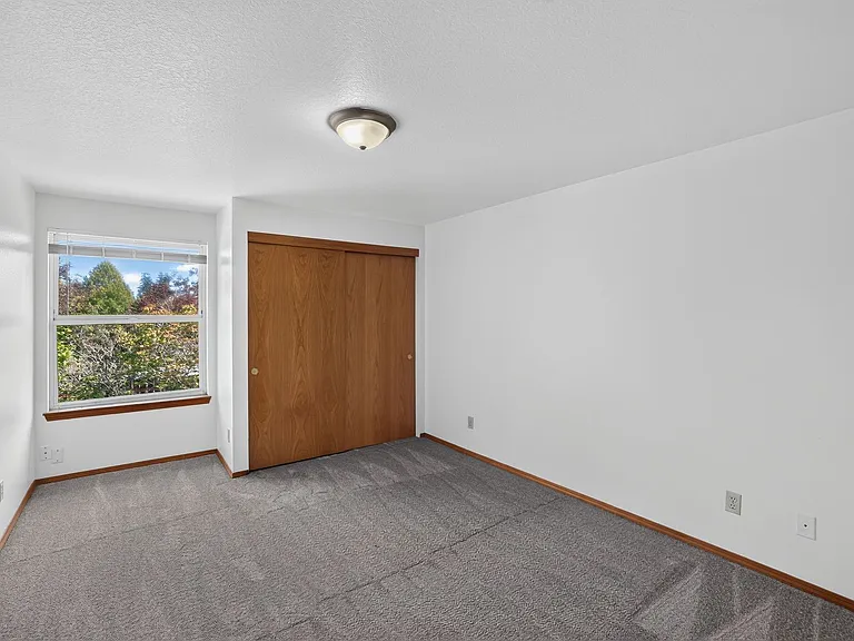 20463 SW Midline St — Photo 13