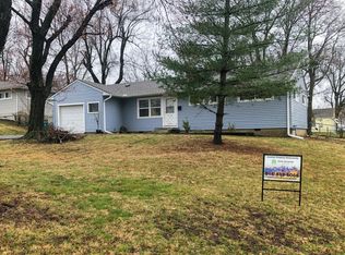 200 SW McClendon Dr, Lees Summit, MO 64081