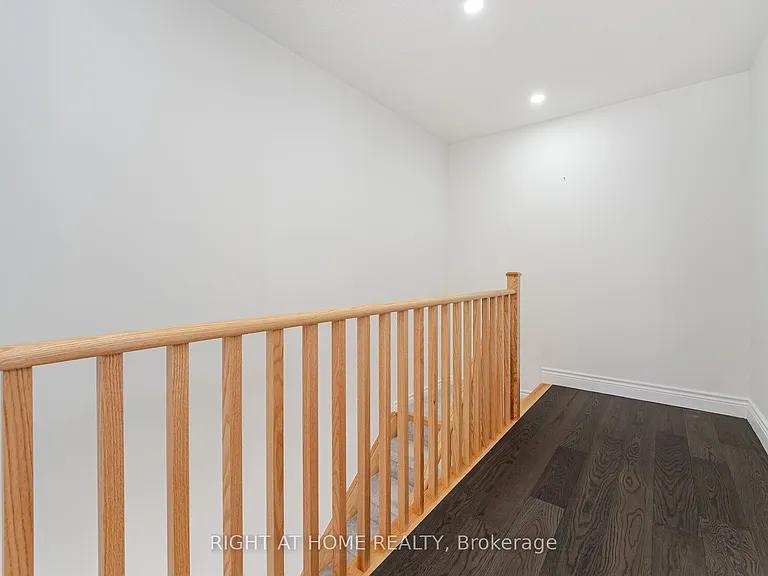 48 Porcelain Way — Photo 23