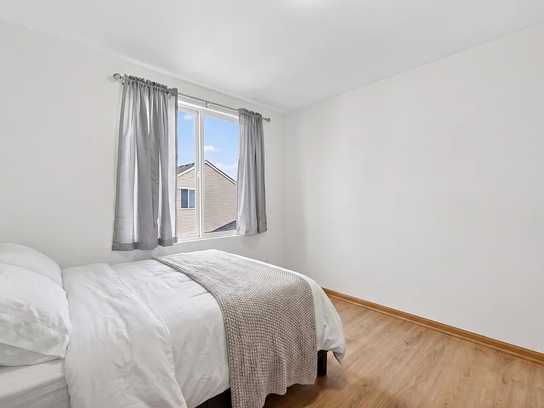 939 Four Seasons Blvd — Photo 20