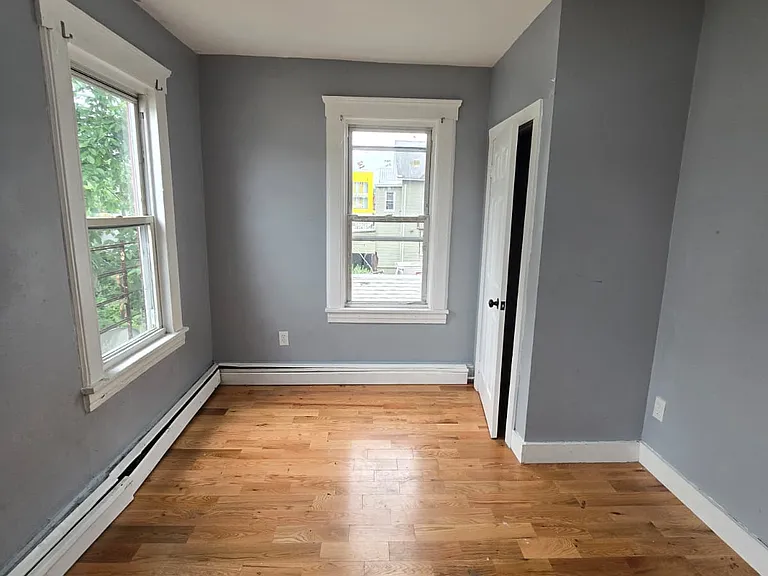 952 Lafayette St #2A — Photo 8