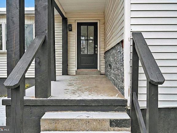 2nd image of 145 N Wylam St