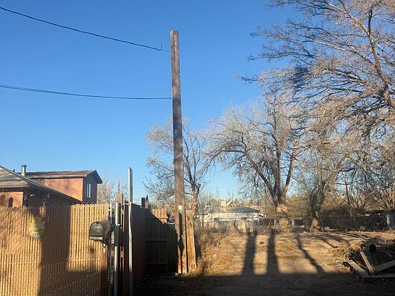 3rd image of 2402 Salvador Rd SW