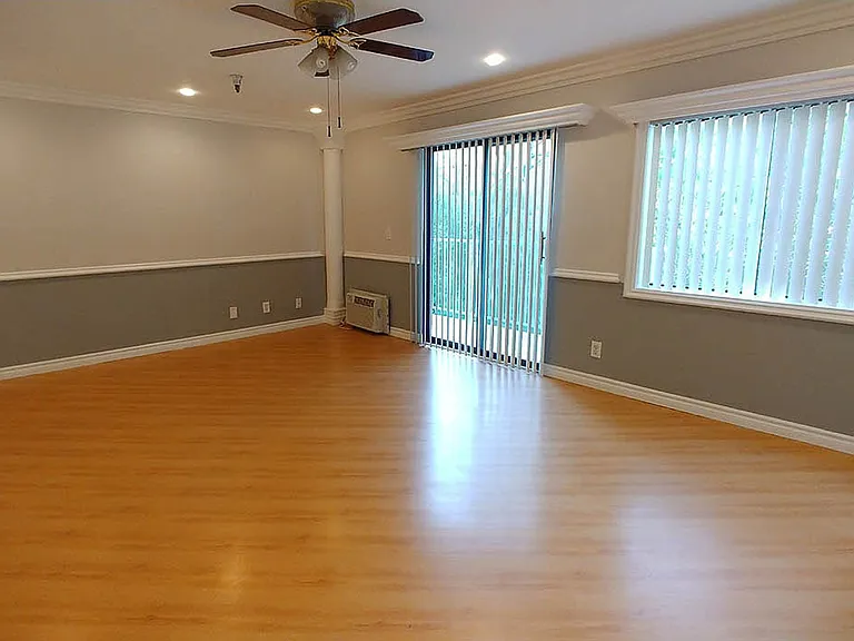 Five Star Suites — Photo 198