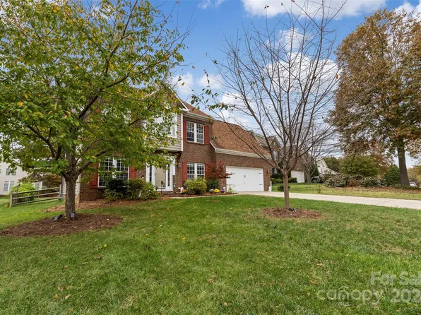 129 Pamlico Ln, Mooresville, NC 28117