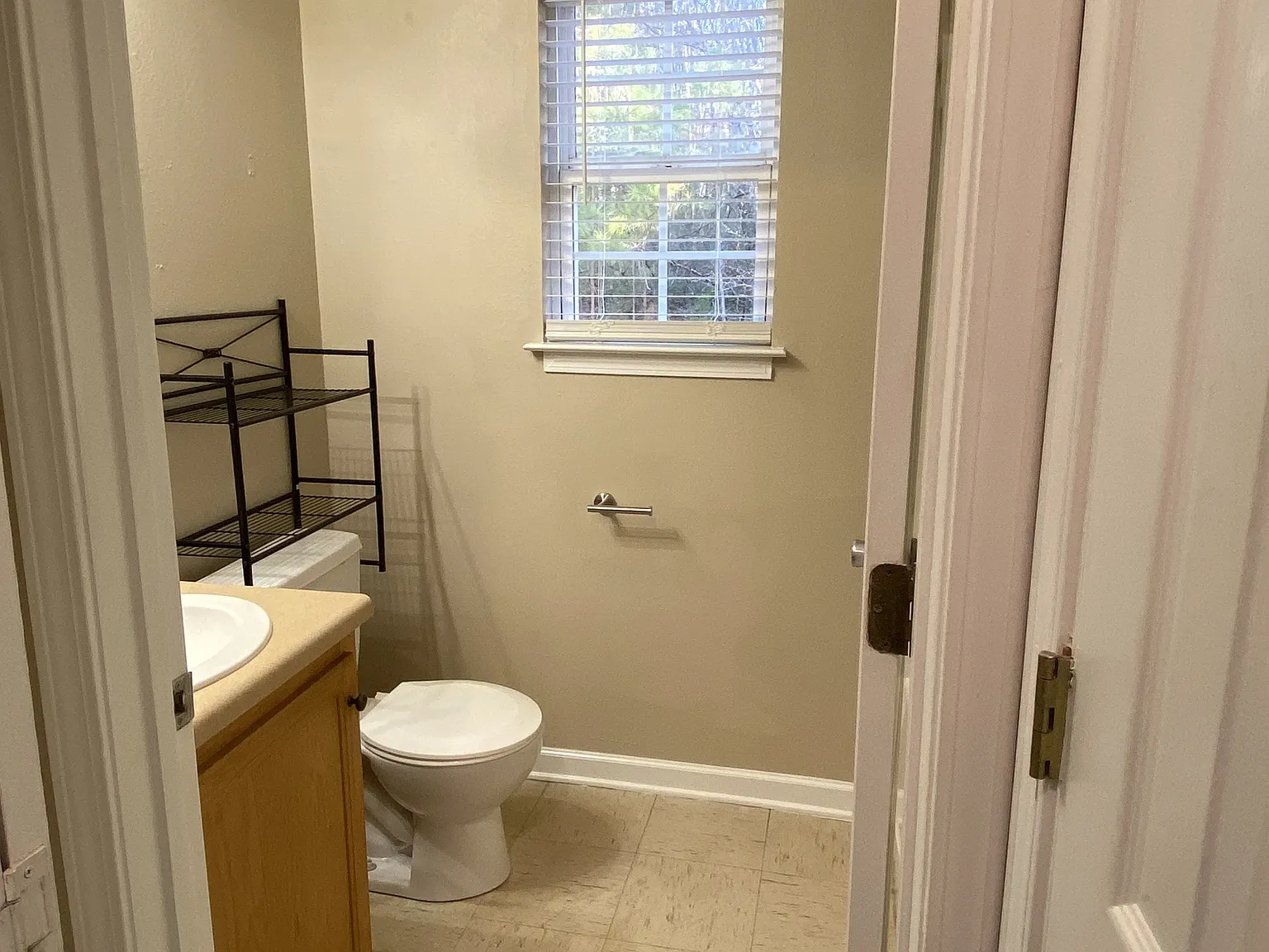 103 Creekside Drive - 2 — Photo 4