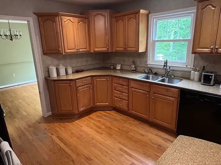118 Guffey Ter — Photo 16