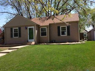 2101 W 21st St, Sioux Falls, SD 57105
