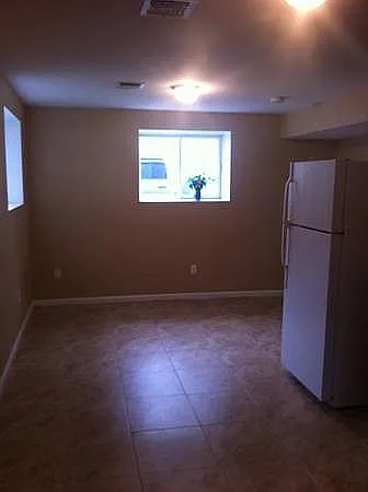 175 Yetman Ave photo 1