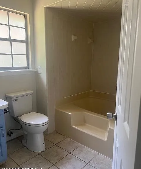 2806 Hilsdale Harbor Way — Photo 3