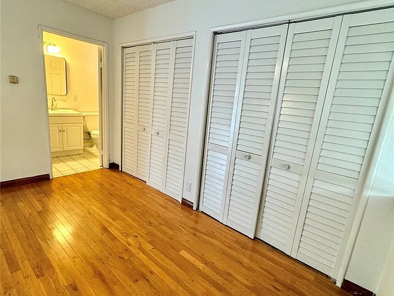 141 W Fairview Ave — Photo 14
