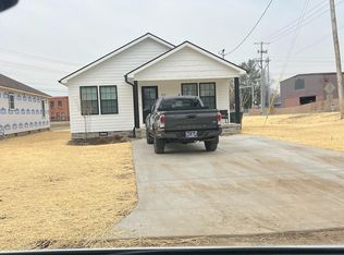 717 Poplar St, Elizabethton, TN 37643