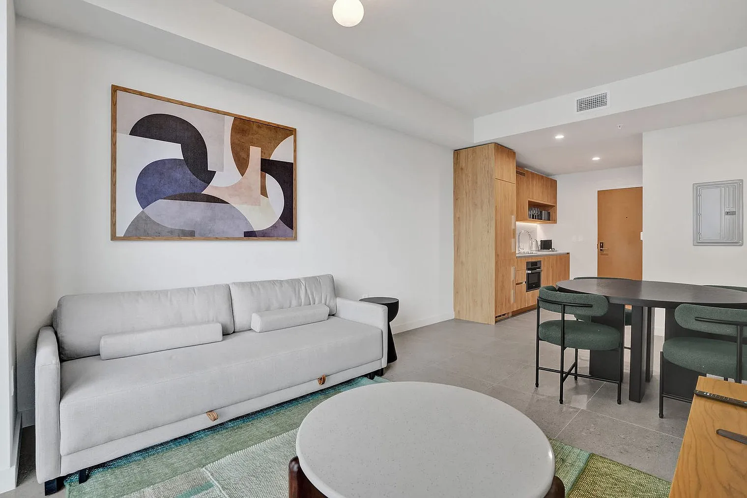 1 bed, 1.0 bath, $3,861 — Photo 2