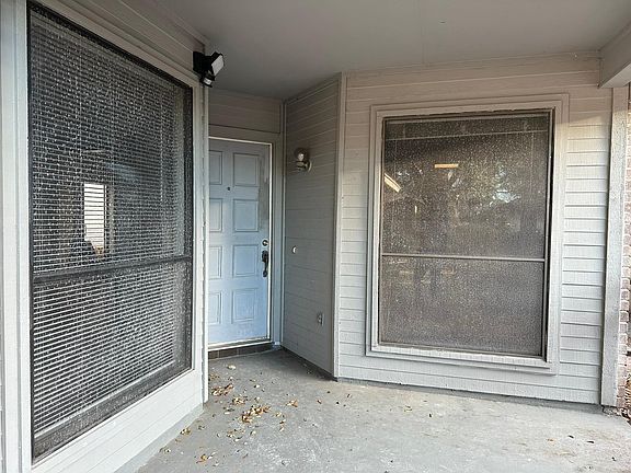 3rd image of 103 Montego Ct