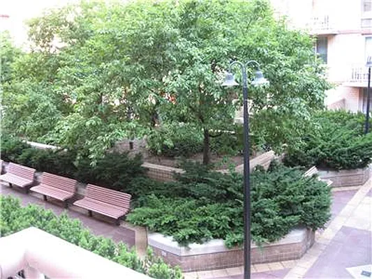 Sold by RELO REDAC INC. | media 8