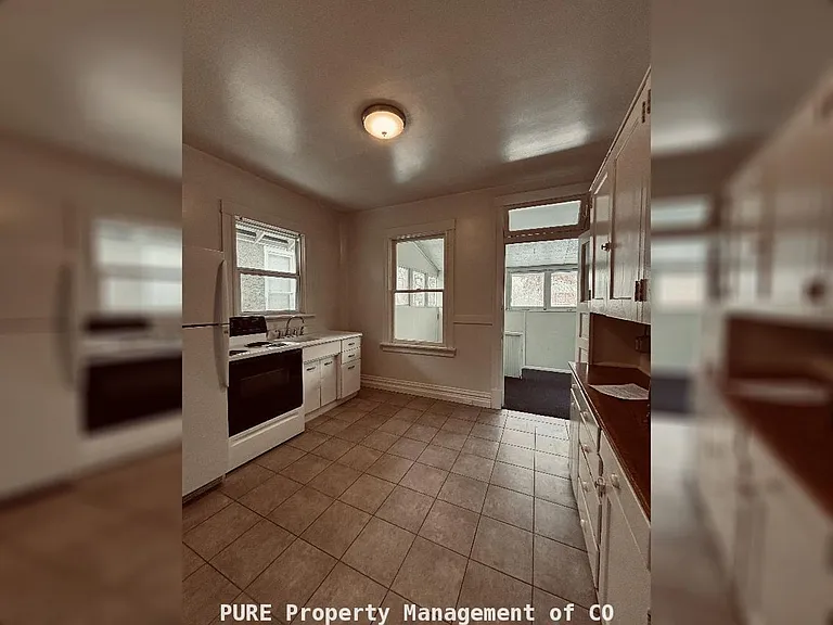 2751 W Denver Pl — Photo 5