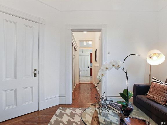 4th image of 38A Sharon St