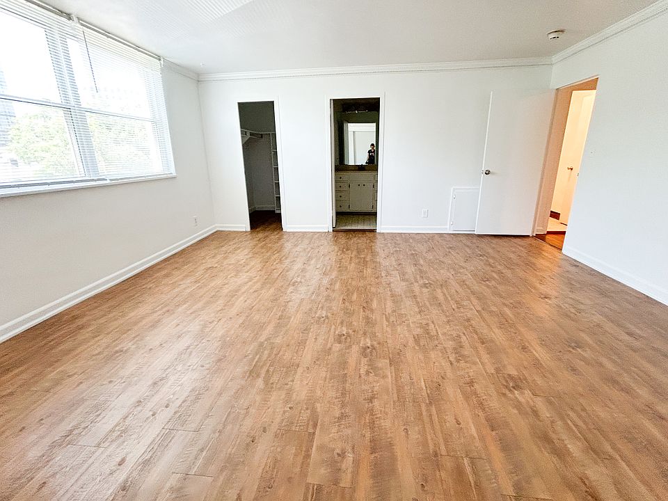 1st image of 3415 W End Ave #212