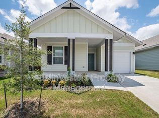 244 E Broade St, Leander, TX 78641