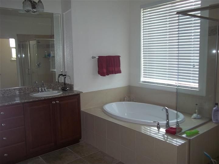 1st image of 509 Hearthside Ct