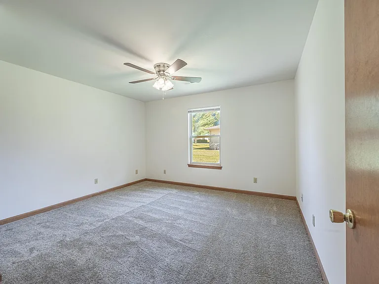 4020 N Christopher Ct — Photo 16