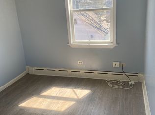 8 Glen Flora Ave #1013, Waukegan, IL 60085