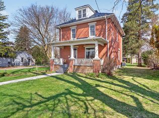60 Winchester Rd E, Whitby, ON L1M1B4