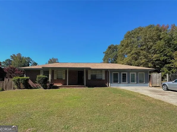 734 Dixon Rd, Jonesboro, GA 30238