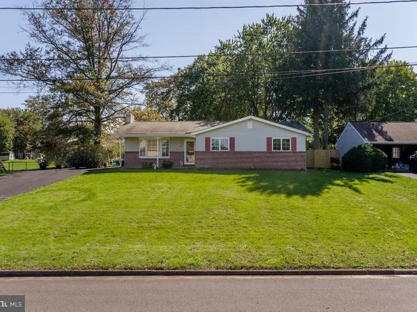 11 Dill Ave, Perkasie, PA 18944