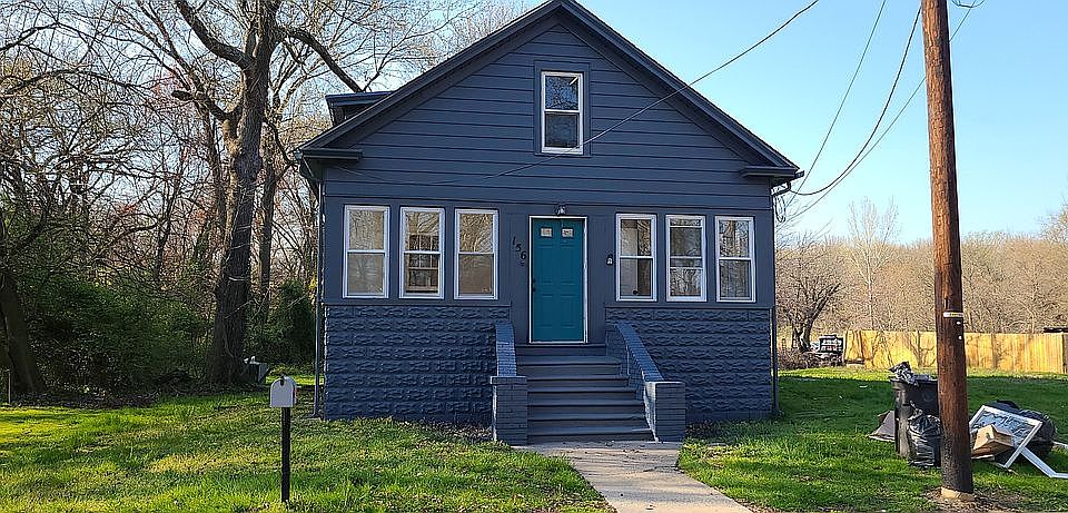 Remodeled & Move In Ready! 