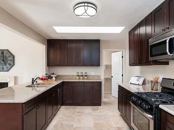 3rd image of 6677 Sunny Brae Dr