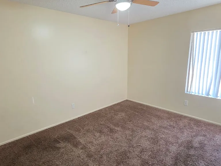 424 E Frost Cir #424 — Photo 10