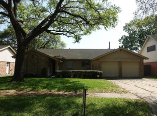 2112 N Rayburn Ct, Pasadena, TX 77502