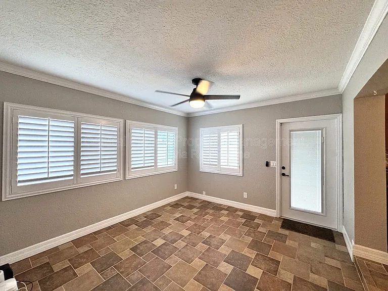 3465 Balsam Dr — Photo 12