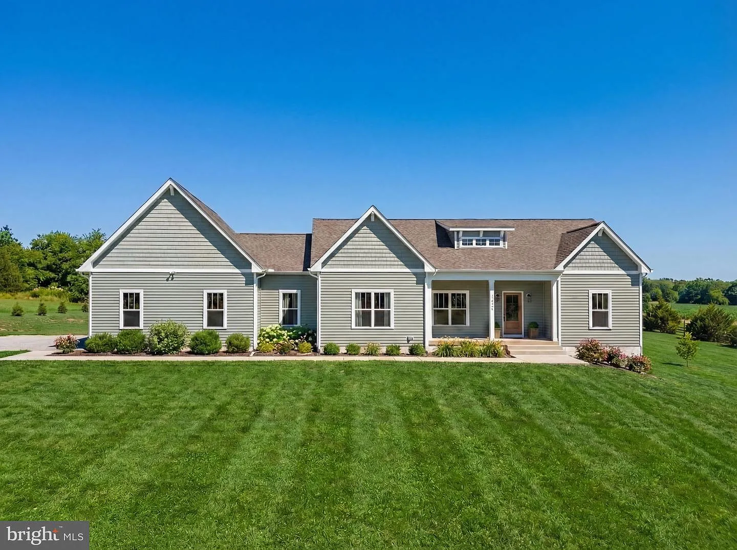 22145 Countryside Ln photo 1