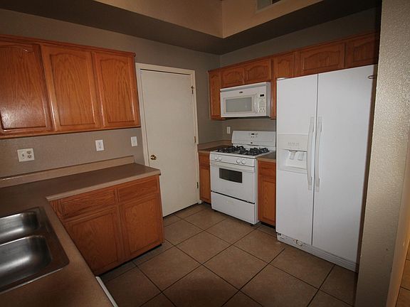 5th image of 11857 Mesquite Rock Dr