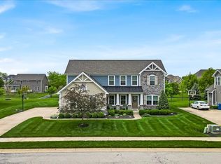 11438 Montoya Dr, Zionsville, IN 46077