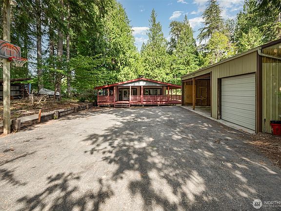 5th image of 270 E Annas Way