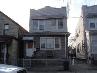 1372 E 94th St, Brooklyn, NY, 11236