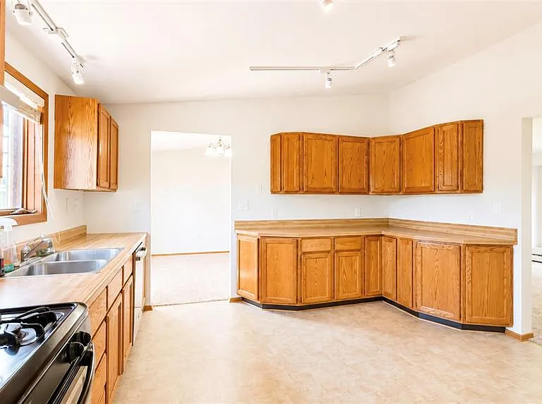 2232 London Bridge Dr #42 — Photo 6