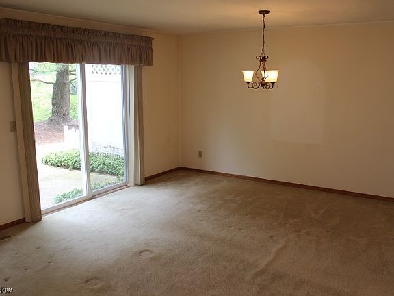 3rd image of 19350 Bradford Ct