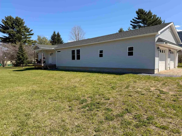 47 Little Brook Lane, Bristol, VT 05443