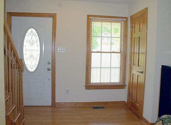 4th image of 5433 White Oak Cir