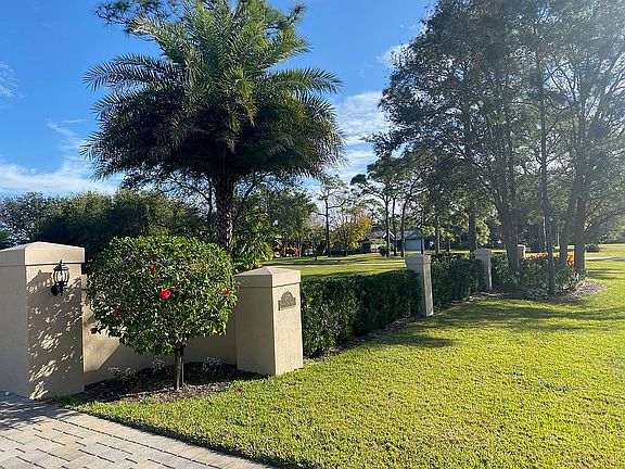 5th image of 4671 SW Bimini Cir N